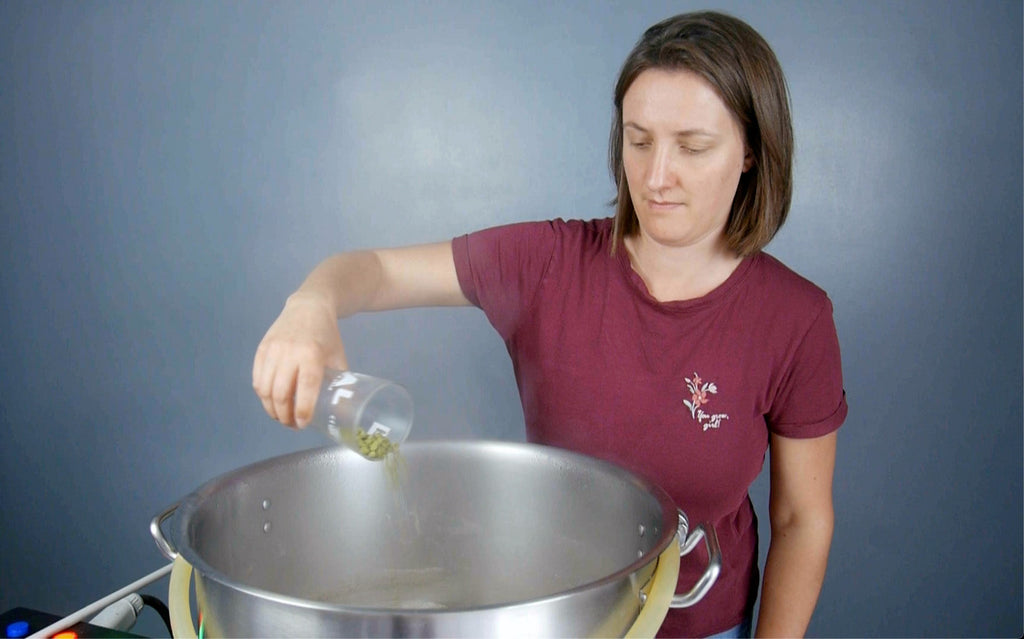 Brasser une NEIPA : Guide technique pour brasseurs amateurs